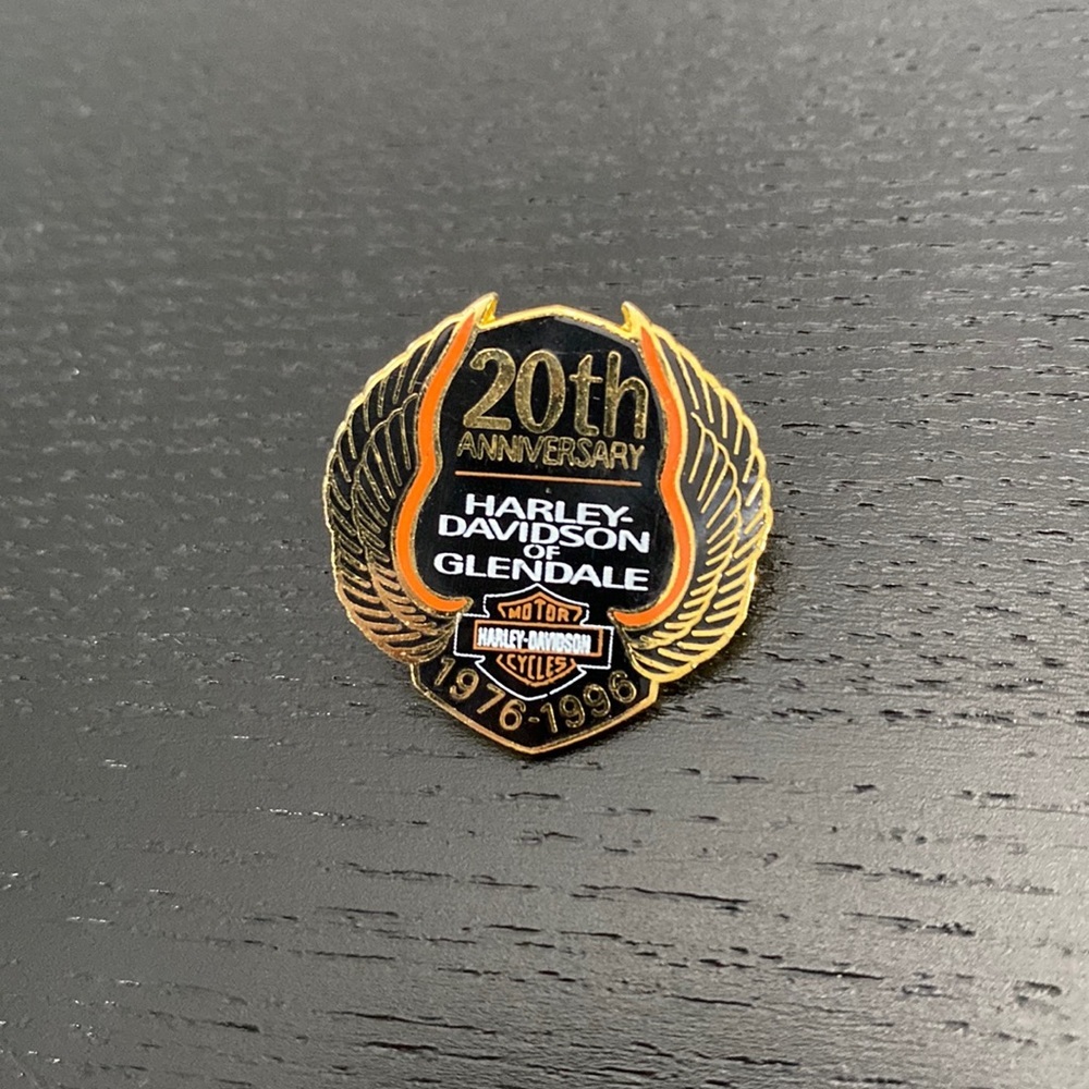 Harley-Davidson of Glendale CA Vintage 1996 20th Anniversary Pin